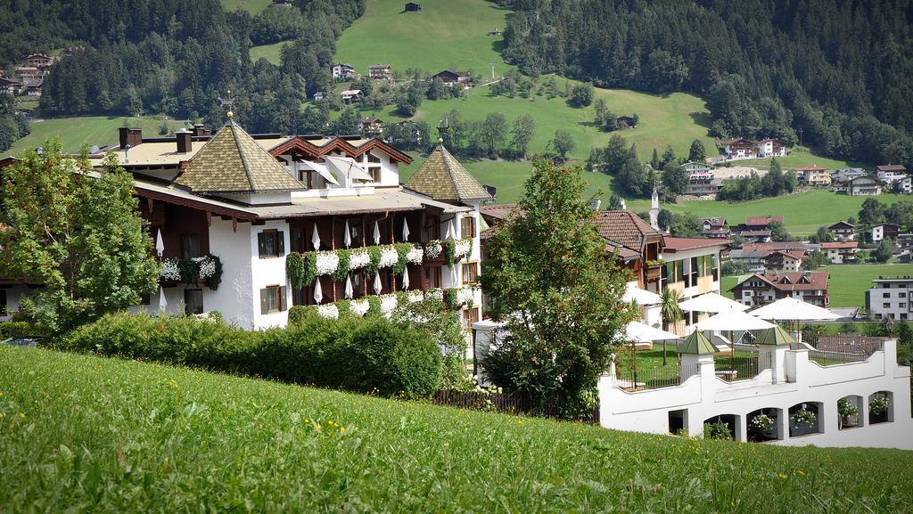 Hotel Alpenblick Zillertal Hippach Exterior foto